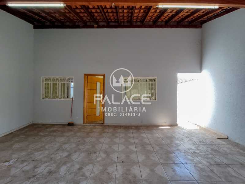 Casa para alugar com 3 quartos, 177m² - Foto 2