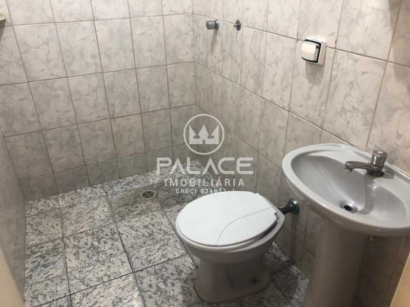 Casa para alugar com 2 quartos, 70m² - Foto 9