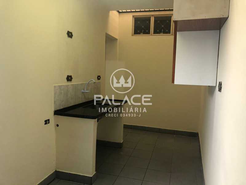 Casa para alugar com 2 quartos, 70m² - Foto 10
