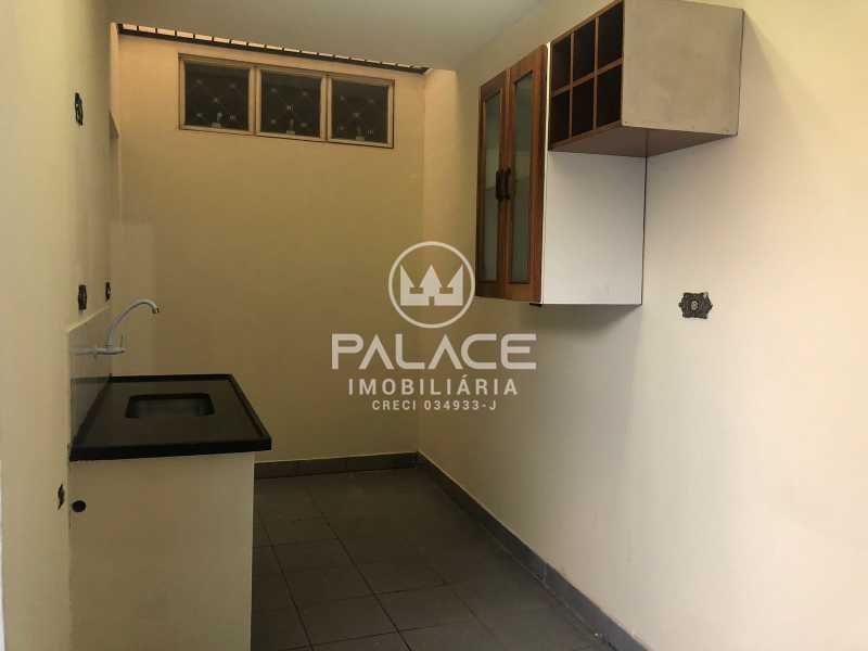 Casa para alugar com 2 quartos, 70m² - Foto 11