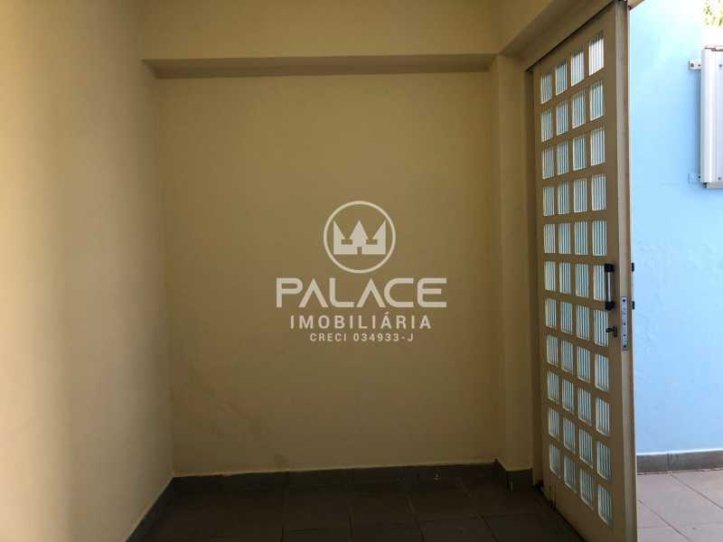 Casa para alugar com 2 quartos, 70m² - Foto 19