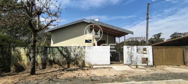 Casa à venda com 3 quartos, 133m² - Foto 1