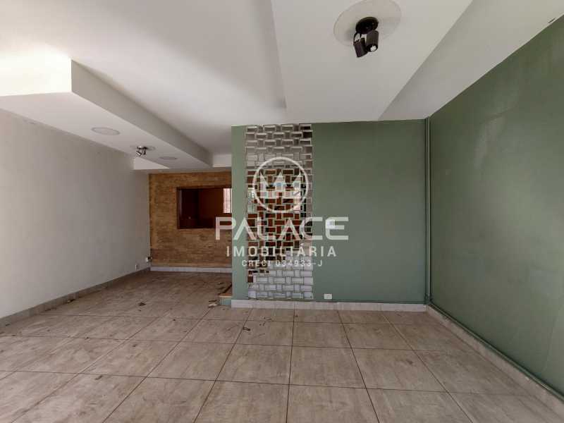 Casa Comercial para alugar com 3 quartos, 169m² - Foto 6