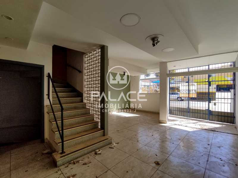 Casa Comercial para alugar com 3 quartos, 169m² - Foto 10