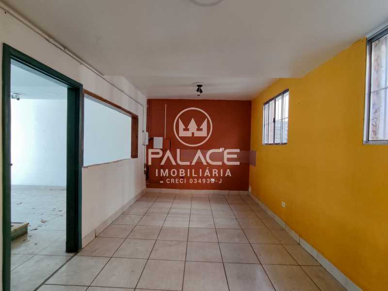 Casa Comercial para alugar com 3 quartos, 169m² - Foto 7