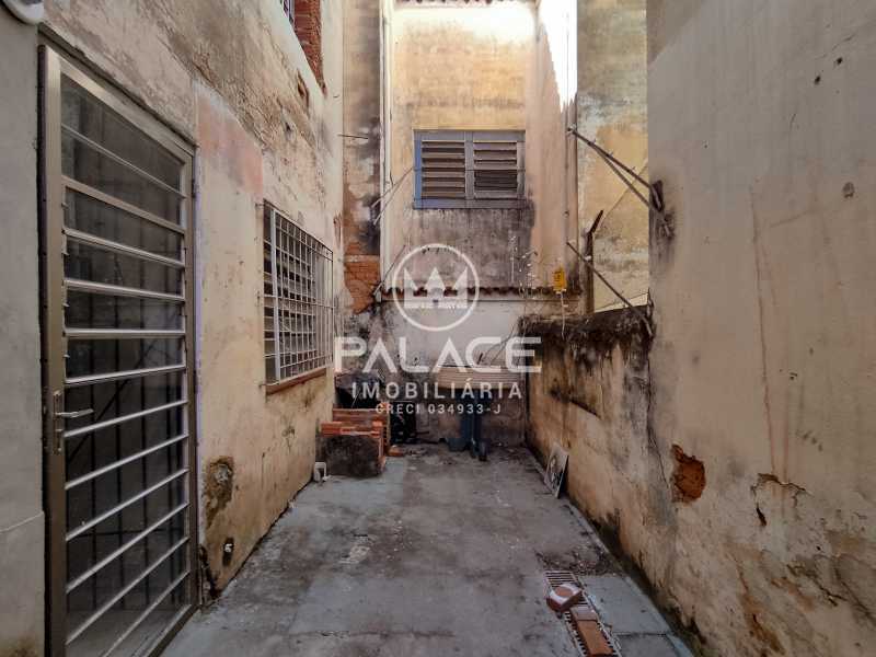 Casa Comercial para alugar com 3 quartos, 169m² - Foto 30
