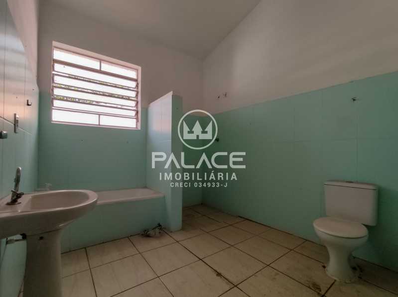 Casa Comercial para alugar com 3 quartos, 169m² - Foto 19