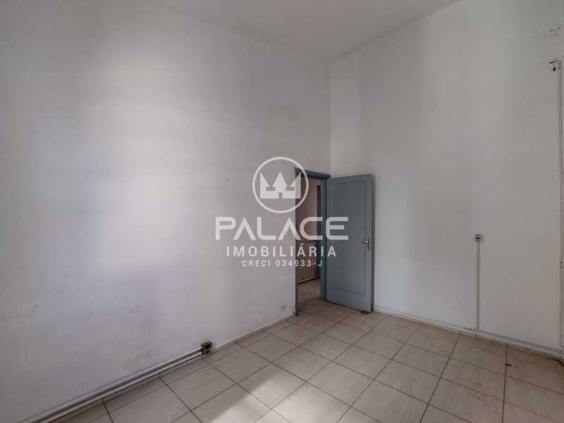 Casa Comercial para alugar com 3 quartos, 169m² - Foto 13
