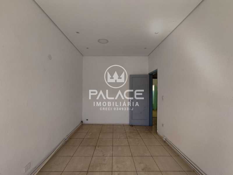 Casa Comercial para alugar com 3 quartos, 169m² - Foto 18