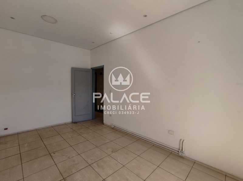 Casa Comercial para alugar com 3 quartos, 169m² - Foto 17