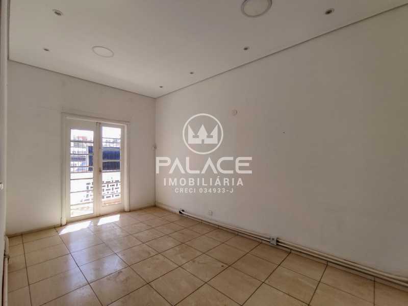 Casa Comercial para alugar com 3 quartos, 169m² - Foto 15