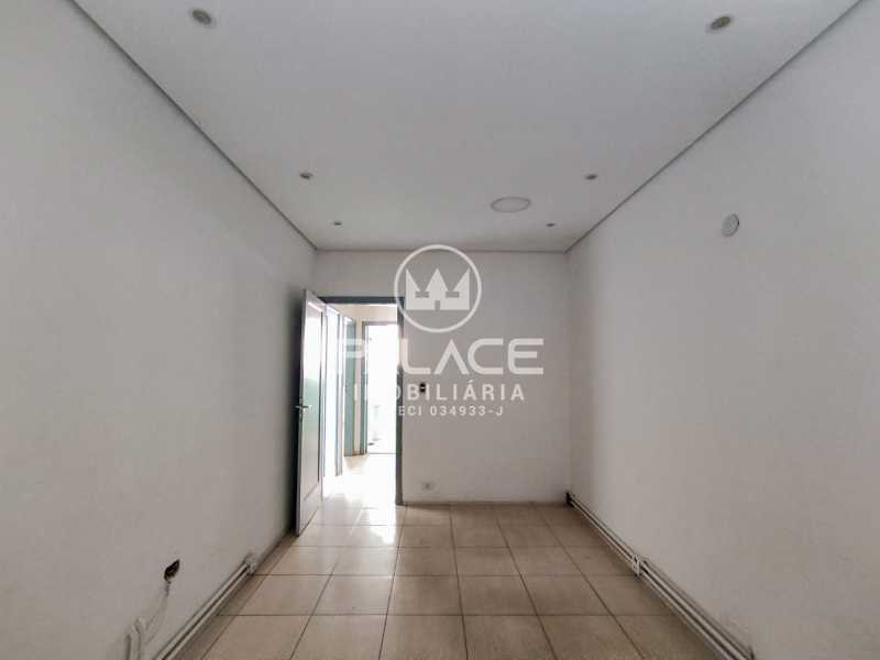 Casa Comercial para alugar com 3 quartos, 169m² - Foto 23