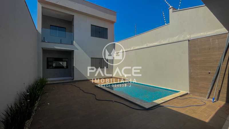 Casa à venda e aluguel com 3 quartos, 156m² - Foto 1