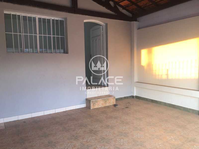 Casa para alugar com 2 quartos, 90m² - Foto 1