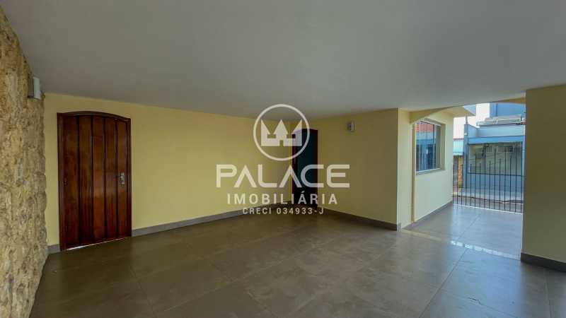 Casa à venda e aluguel com 3 quartos, 312m² - Foto 2