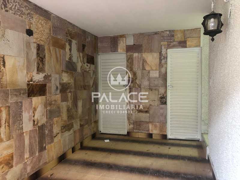 Casa para alugar com 3 quartos, 60m² - Foto 1