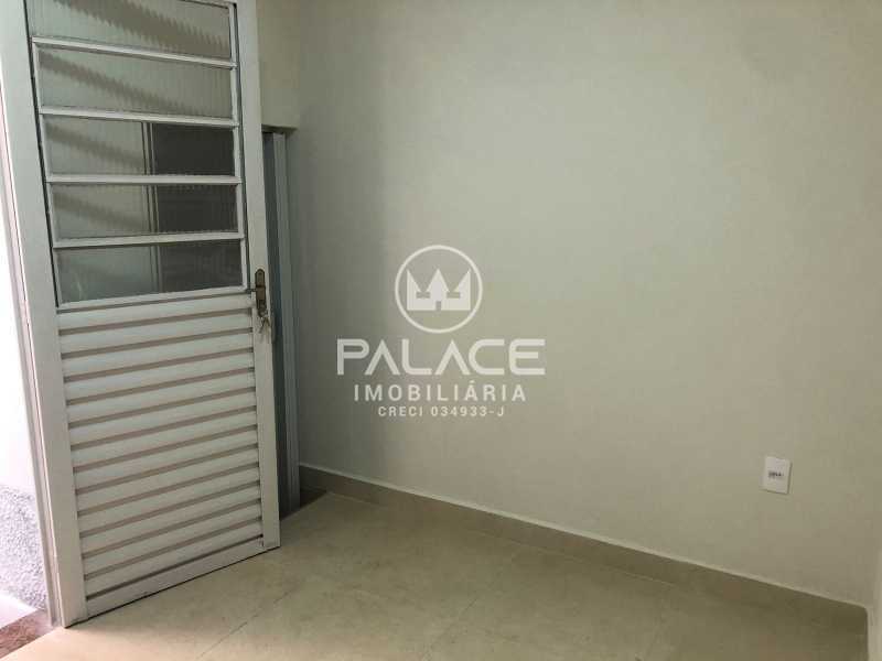 Casa para alugar com 3 quartos, 60m² - Foto 12