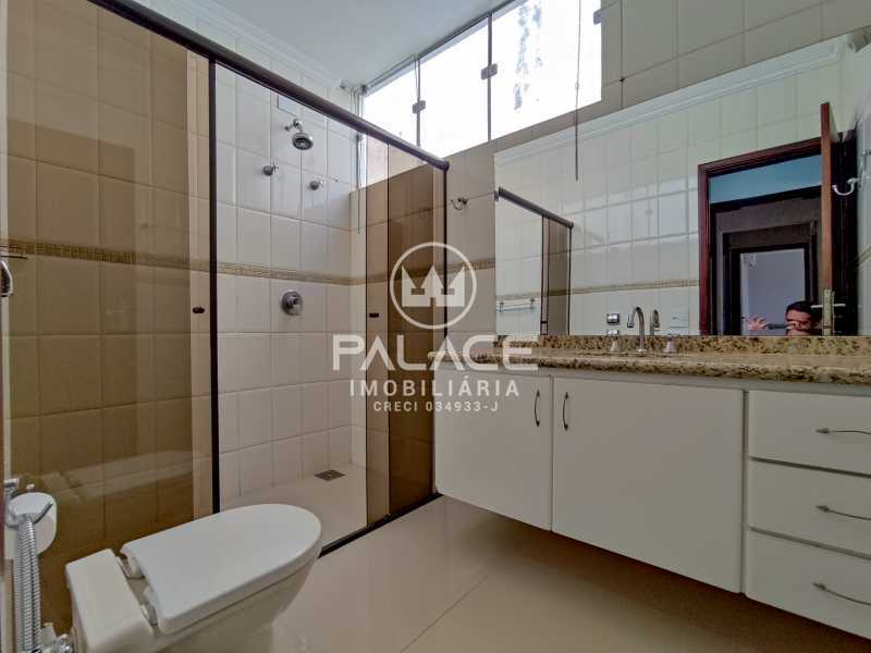 Casa para alugar com 5 quartos, 227m² - Foto 15