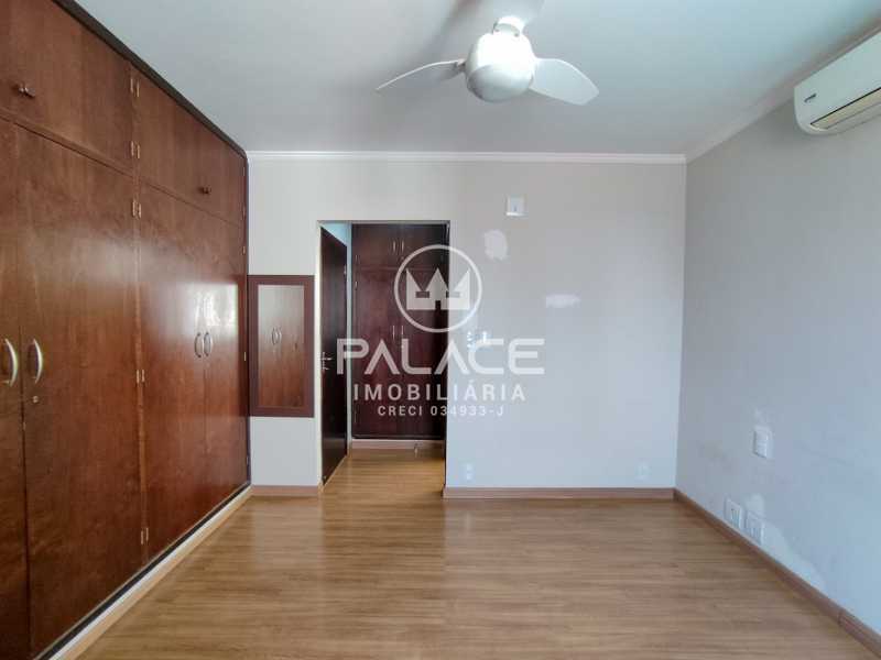 Casa para alugar com 5 quartos, 227m² - Foto 14