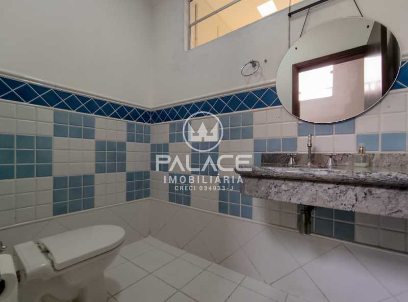 Casa para alugar com 5 quartos, 227m² - Foto 12