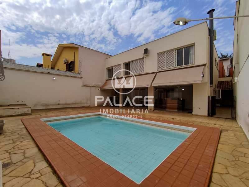 Casa para alugar com 5 quartos, 227m² - Foto 26