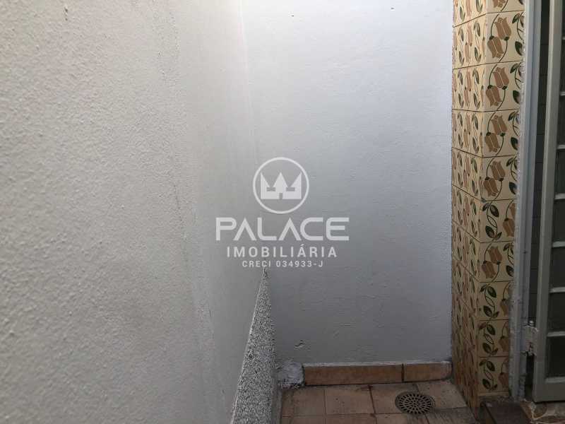 Casa para alugar com 1 quarto, 60m² - Foto 17