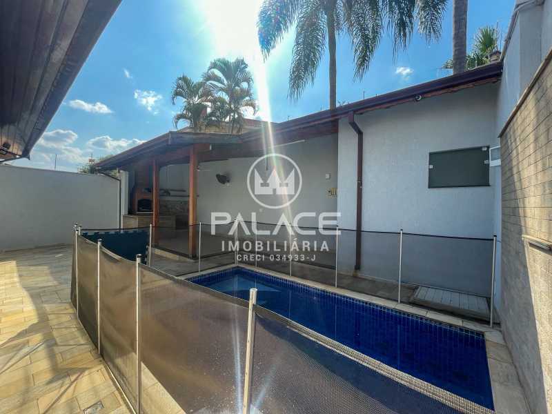 Casa à venda e aluguel com 4 quartos, 240m² - Foto 15