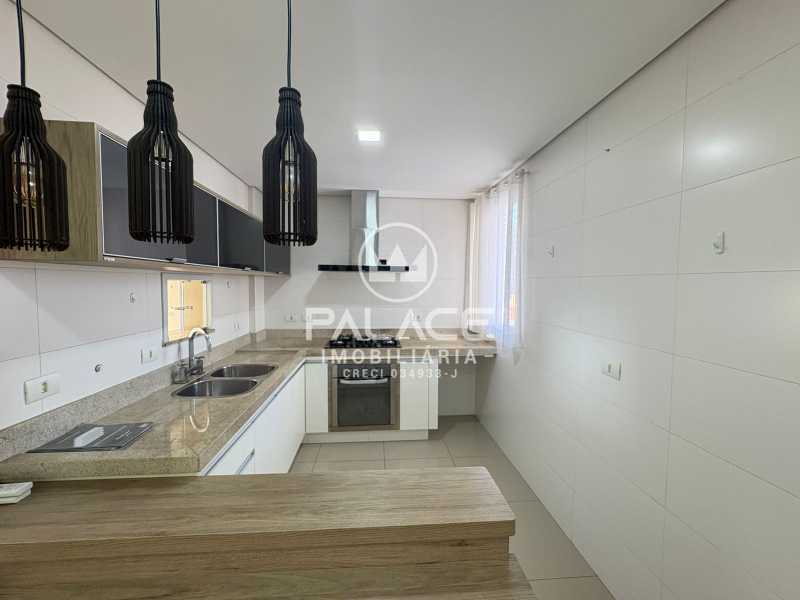 Apartamento para alugar com 3 quartos, 131m² - Foto 5