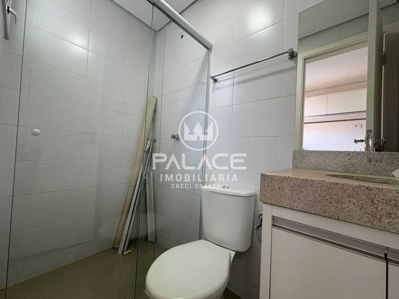 Apartamento para alugar com 3 quartos, 131m² - Foto 13