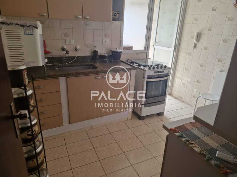 Apartamento à venda com 2 quartos, 78m² - Foto 2