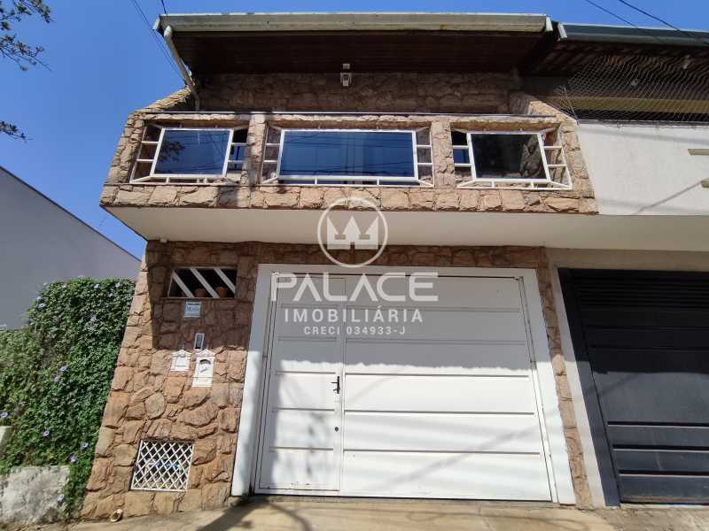 Casa para alugar com 3 quartos, 159m² - Foto 1
