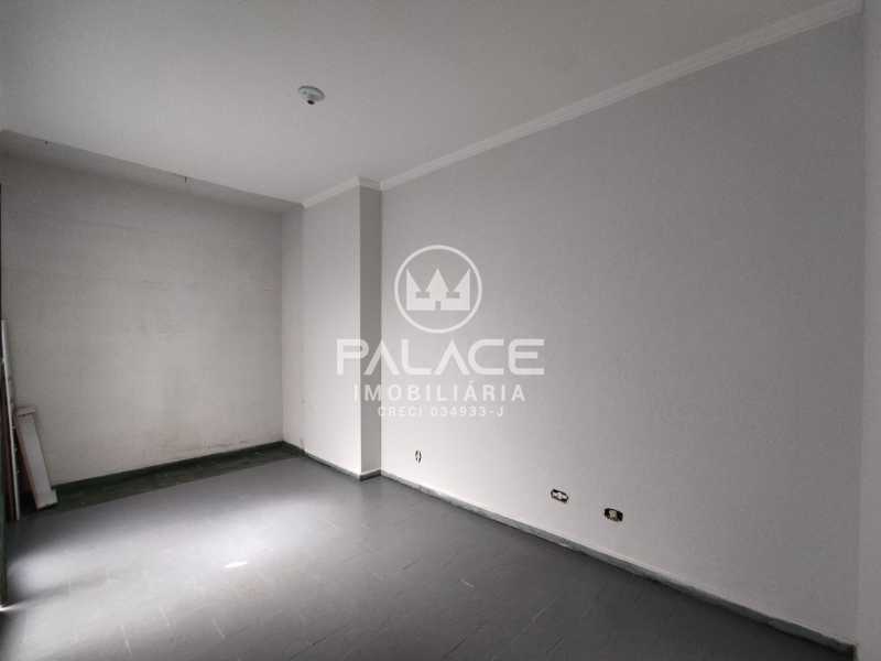 Casa para alugar com 4 quartos, 211m² - Foto 15