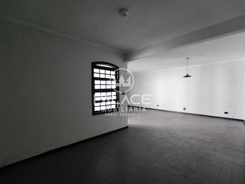 Casa para alugar com 4 quartos, 211m² - Foto 10