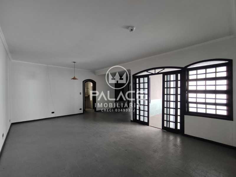Casa para alugar com 4 quartos, 211m² - Foto 8