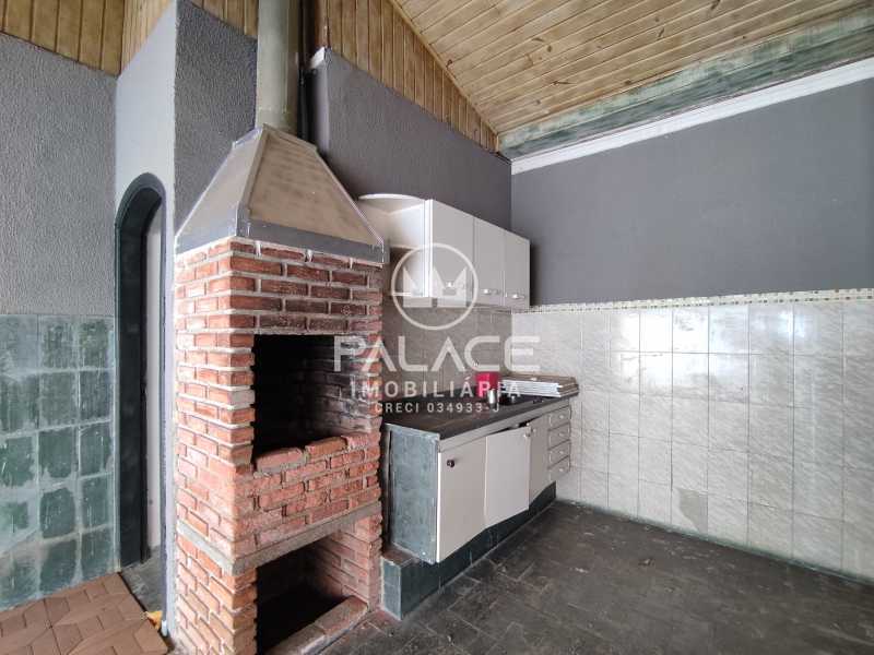 Casa para alugar com 4 quartos, 211m² - Foto 5