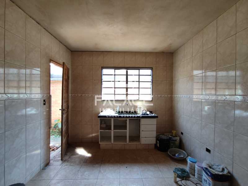 Casa para alugar com 2 quartos, 60m² - Foto 10