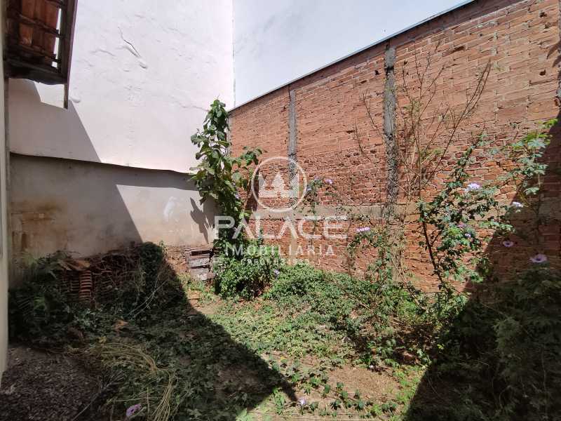 Casa para alugar com 2 quartos, 60m² - Foto 23