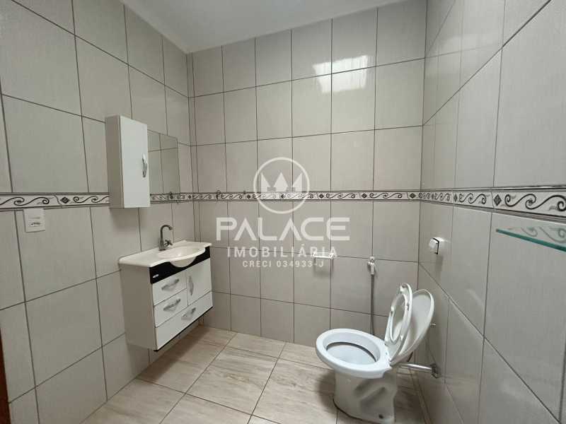 Casa para alugar com 2 quartos, 79m² - Foto 25