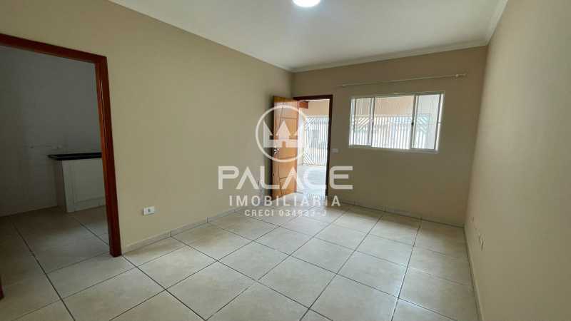 Casa para alugar com 2 quartos, 104m² - Foto 12