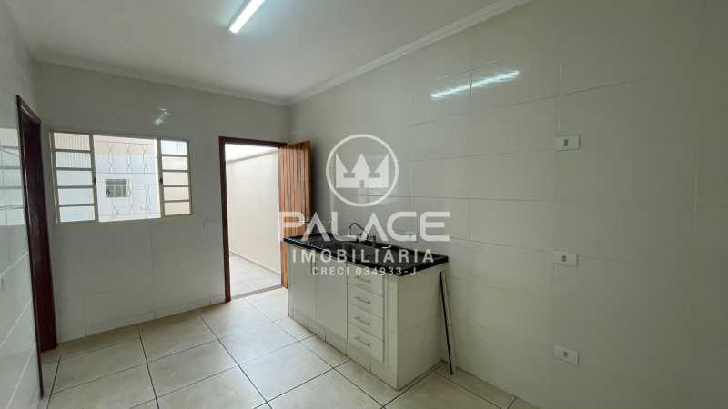 Casa para alugar com 2 quartos, 104m² - Foto 13