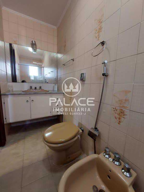 Apartamento para alugar com 3 quartos, 130m² - Foto 9