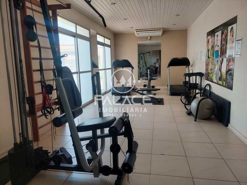 Apartamento para alugar com 3 quartos, 130m² - Foto 28