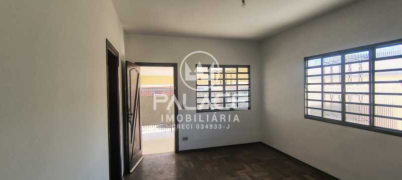 Casa, 3 quartos, 228 m² - Foto 1