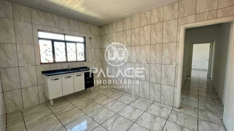 Casa para alugar com 2 quartos, 85m² - Foto 10
