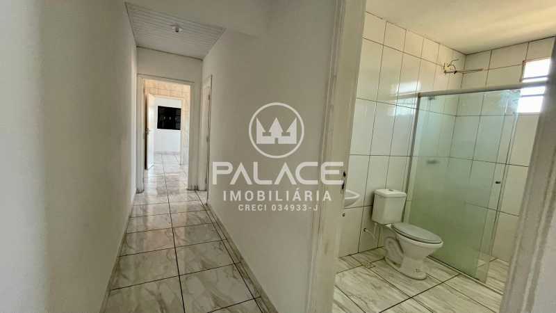 Casa para alugar com 2 quartos, 85m² - Foto 17