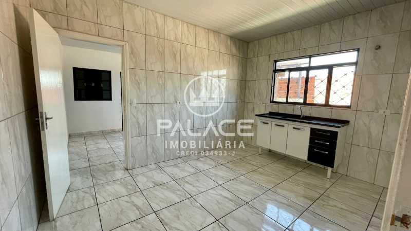 Casa para alugar com 2 quartos, 85m² - Foto 12