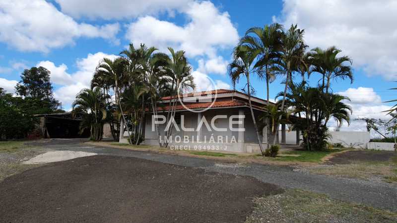 Sítio, 3 quartos, 160 m² - Foto 1