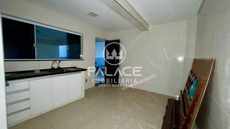 Casa para alugar com 3 quartos, 350m² - Foto 9