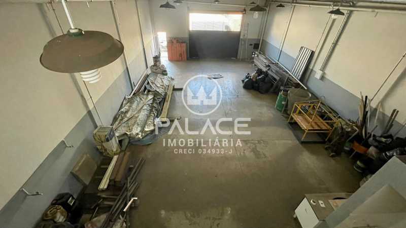 Casa para alugar com 3 quartos, 350m² - Foto 27