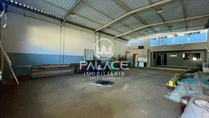 Casa para alugar com 3 quartos, 350m² - Foto 30